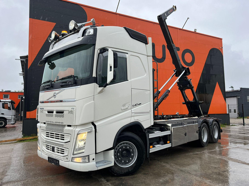 Volvo FH 540 6x4 HIAB 21 ton / L=5600 mm / RETARDER / TANDEM AXLE LIFT - Hook lift: gambar 2 Volvo FH 540 6x4 HIAB 21 ton / L=5600 mm / RETARDER / TANDEM AXLE LIFT - Hook lift: gambar 2