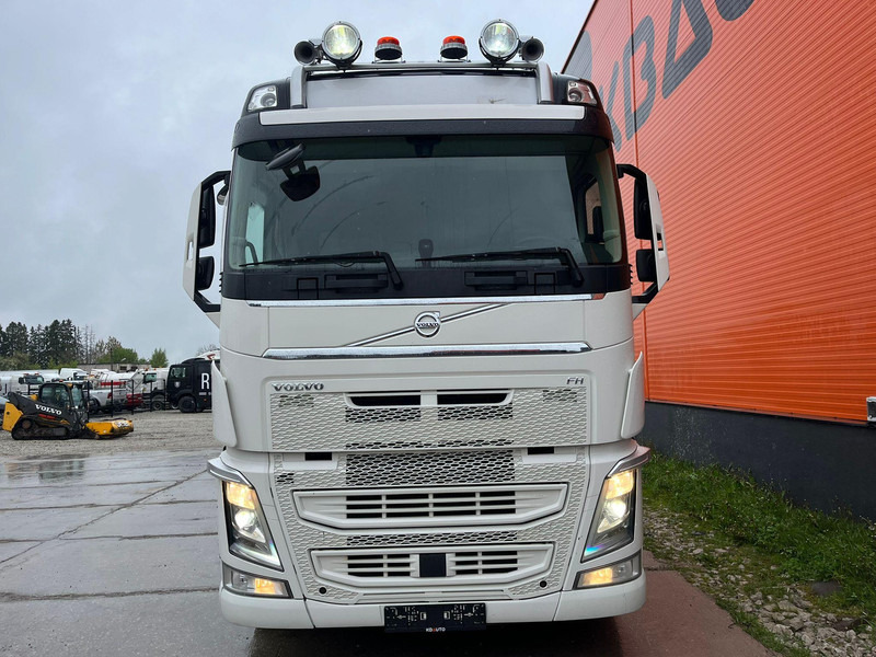 Volvo FH 540 6x4 HIAB 21 ton / L=5600 mm / RETARDER / TANDEM AXLE LIFT - Hook lift: gambar 3 Volvo FH 540 6x4 HIAB 21 ton / L=5600 mm / RETARDER / TANDEM AXLE LIFT - Hook lift: gambar 3
