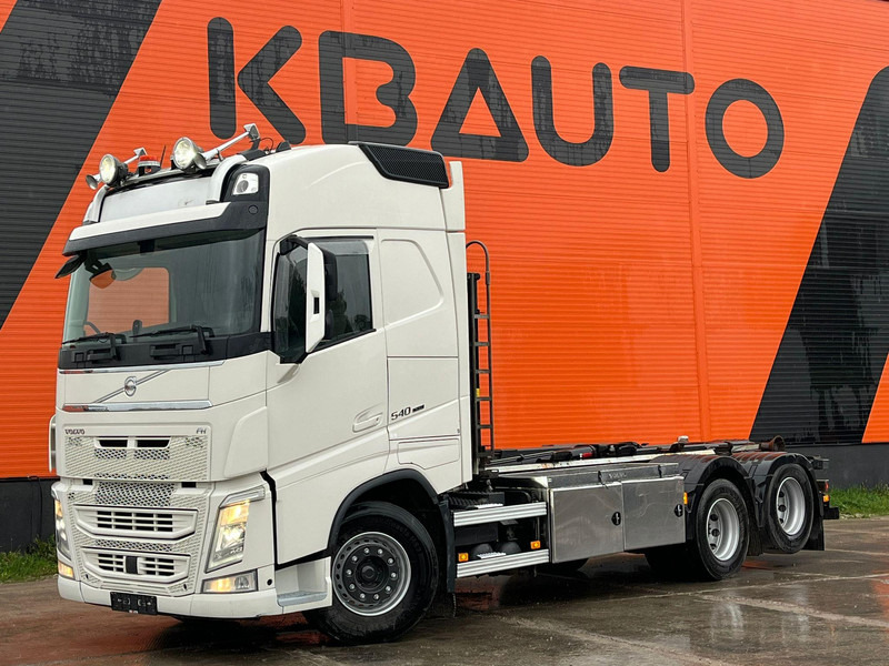 Volvo FH 540 6x4 HIAB 21 ton / L=5600 mm / RETARDER / TANDEM AXLE LIFT - Hook lift: gambar 1 Volvo FH 540 6x4 HIAB 21 ton / L=5600 mm / RETARDER / TANDEM AXLE LIFT - Hook lift: gambar 1
