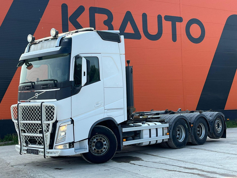 Volvo FH 540 8x4*4 AJK 20 ton / L=5700 mm - Hook lift: gambar 1 Volvo FH 540 8x4*4 AJK 20 ton / L=5700 mm - Hook lift: gambar 1