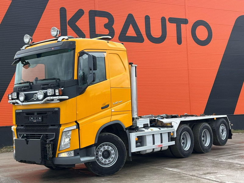 Volvo FH 540 8x4*4 PALFINGER T 22 ton / L=5700 mm / H=1570 mm / RETARDER - Hook lift: gambar 1 Volvo FH 540 8x4*4 PALFINGER T 22 ton / L=5700 mm / H=1570 mm / RETARDER - Hook lift: gambar 1