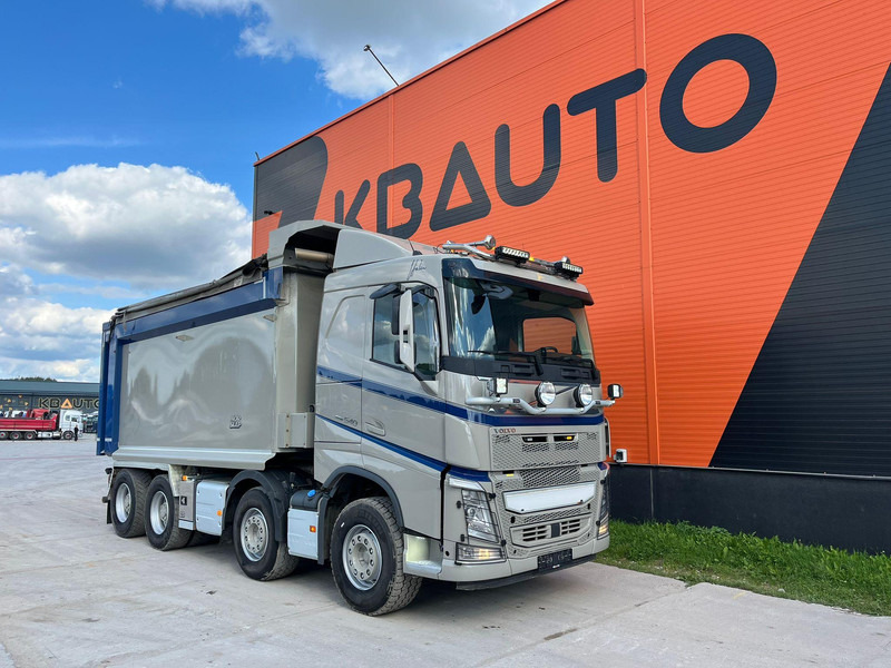 Volvo FH 540 8x4 HYDRAULIC TENT / RETARDER / TANDEM AXLE LIFT - Truk jungkit: gambar 4 Volvo FH 540 8x4 HYDRAULIC TENT / RETARDER / TANDEM AXLE LIFT - Truk jungkit: gambar 4