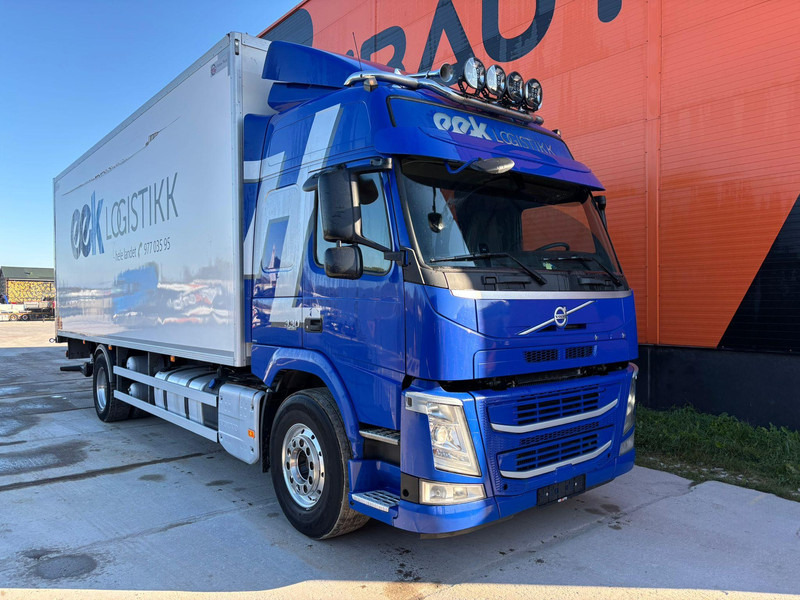 Volvo FM 330 4x2 BOX L=7608 mm - Truk box: gambar 4 Volvo FM 330 4x2 BOX L=7608 mm - Truk box: gambar 4