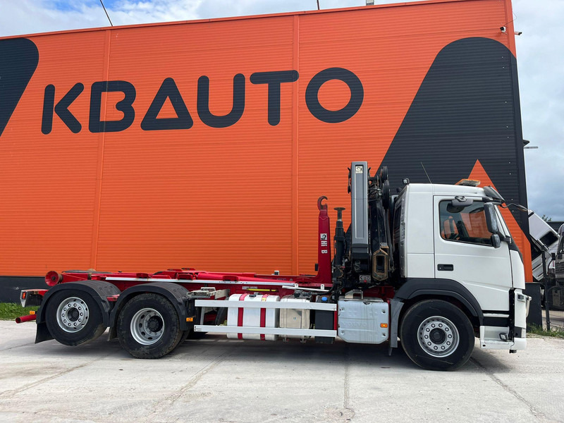 Volvo FM 330 6x2*4 HIAB 192E-5 / HIAB XR 18 ton / L=5100 mm - Hook lift, Truk derek: gambar 5 Volvo FM 330 6x2*4 HIAB 192E-5 / HIAB XR 18 ton / L=5100 mm - Hook lift, Truk derek: gambar 5