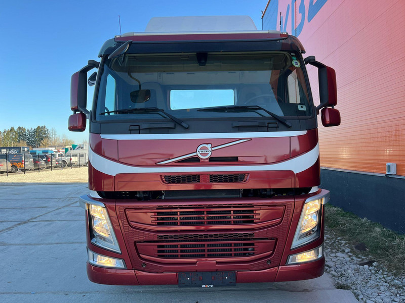 Volvo FM 330 6x2*4 ONLY 57587 km !!! / HYDRAULICS / CHASSIS L=7740 MM - Truk sasis: gambar 3 Volvo FM 330 6x2*4 ONLY 57587 km !!! / HYDRAULICS / CHASSIS L=7740 MM - Truk sasis: gambar 3