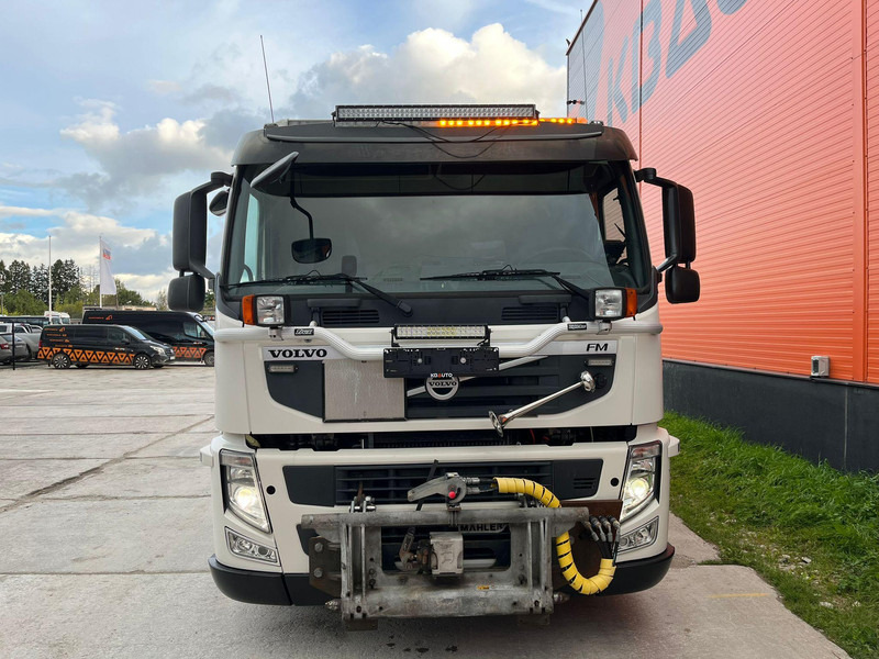 Volvo FM 450 6x2*4 HMF 2420-K5 / JOAB L 17 ton / L=5000 mm - Hook lift, Truk derek: gambar 3 Volvo FM 450 6x2*4 HMF 2420-K5 / JOAB L 17 ton / L=5000 mm - Hook lift, Truk derek: gambar 3