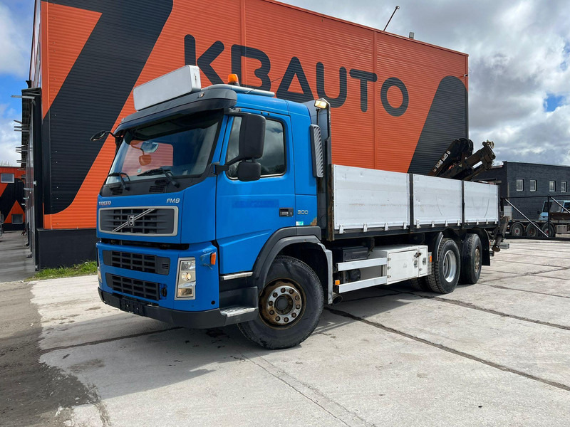 Volvo FM 9 300 6x2*4 HIAB 085D-3 / PLATFORM L=6320 mm - Truk flatbed, Truk derek: gambar 2 Volvo FM 9 300 6x2*4 HIAB 085D-3 / PLATFORM L=6320 mm - Truk flatbed, Truk derek: gambar 2