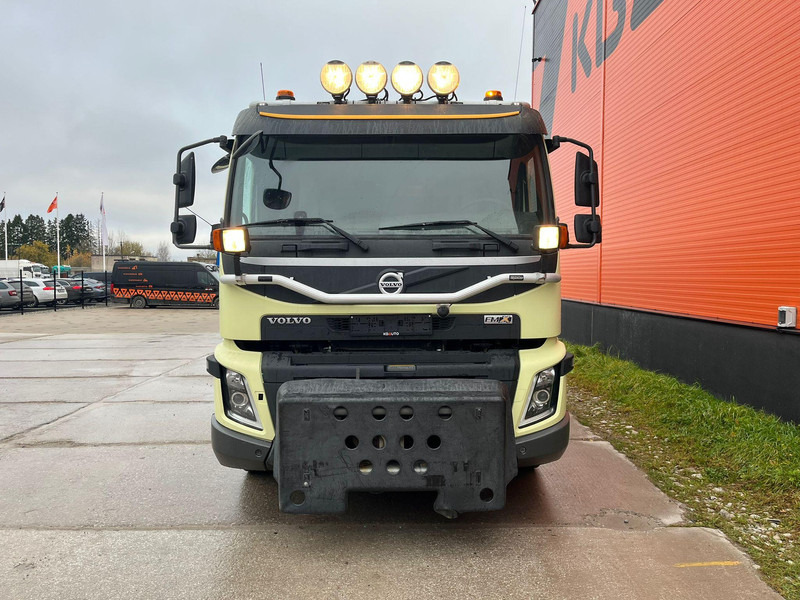 Volvo FMX 500 8x4*4 UNDERBODY SCRAPER / SNOWPLOW EQUIPMENT / BOX L=6203 mm - Truk jungkit: gambar 3 Volvo FMX 500 8x4*4 UNDERBODY SCRAPER / SNOWPLOW EQUIPMENT / BOX L=6203 mm - Truk jungkit: gambar 3