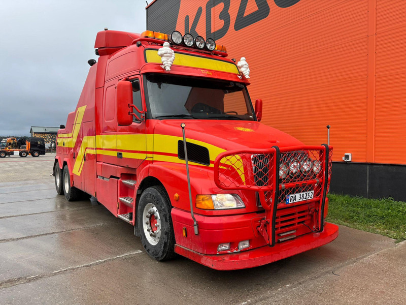 Volvo NH 12 460 6x4 Vulcan V-70 / 2x SEPSON 20 / 30 ton WINCH - Mobil derek: gambar 3 Volvo NH 12 460 6x4 Vulcan V-70 / 2x SEPSON 20 / 30 ton WINCH - Mobil derek: gambar 3