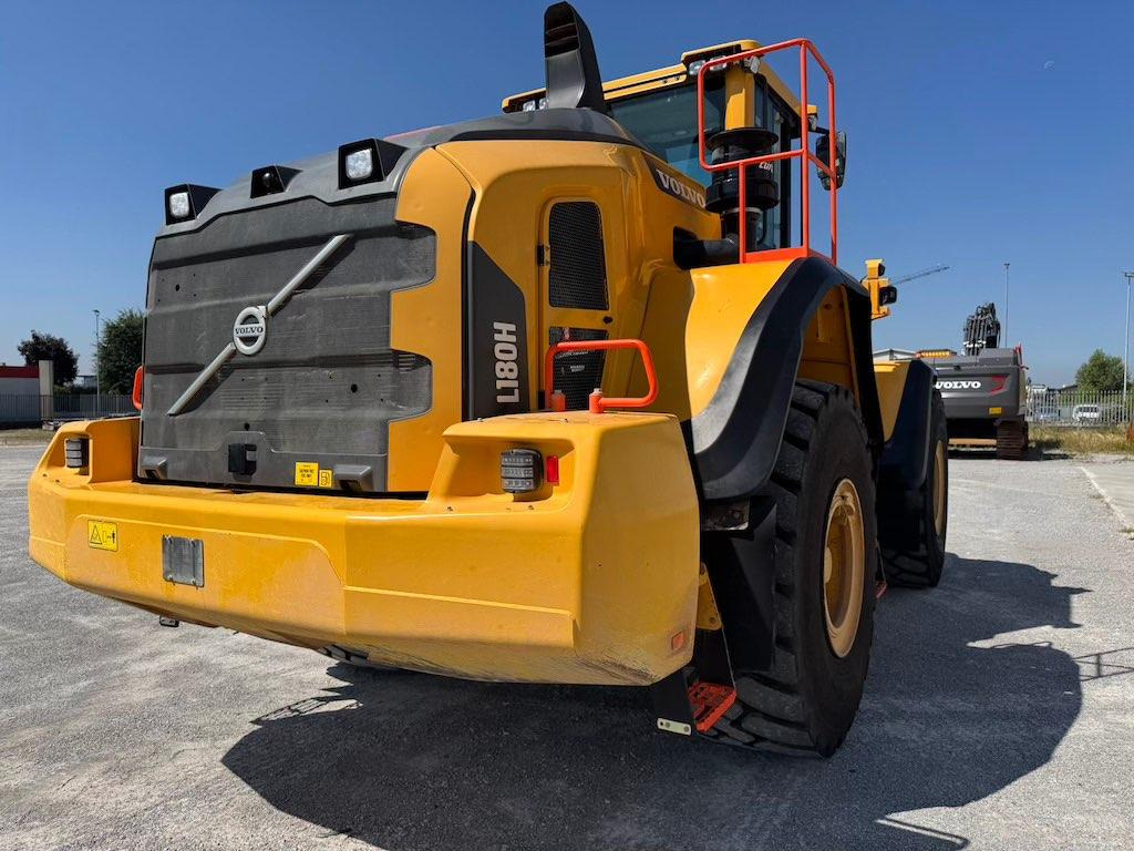 Volvo L180H - Wheel loader: gambar 4 Volvo L180H - Wheel loader: gambar 4