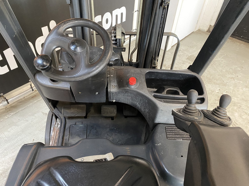 Linde E18PH-01 - Forklift listrik: gambar 5 Linde E18PH-01 - Forklift listrik: gambar 5