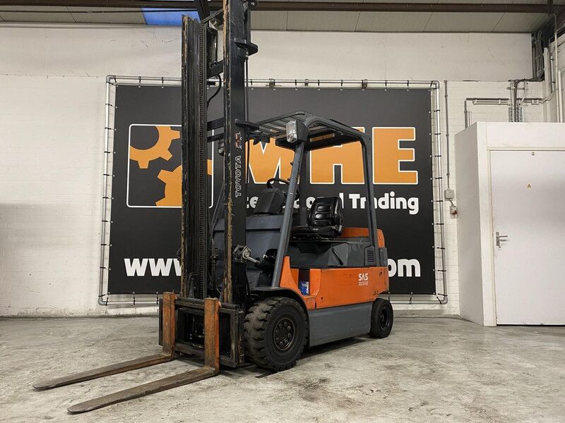 Toyota 7FBMF25 - Forklift listrik: gambar 3 Toyota 7FBMF25 - Forklift listrik: gambar 3