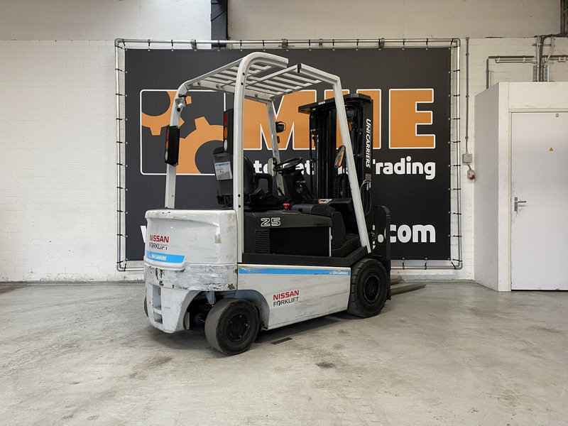 UniCarriers 1Q1L25Q - Forklift listrik: gambar 4 UniCarriers 1Q1L25Q - Forklift listrik: gambar 4
