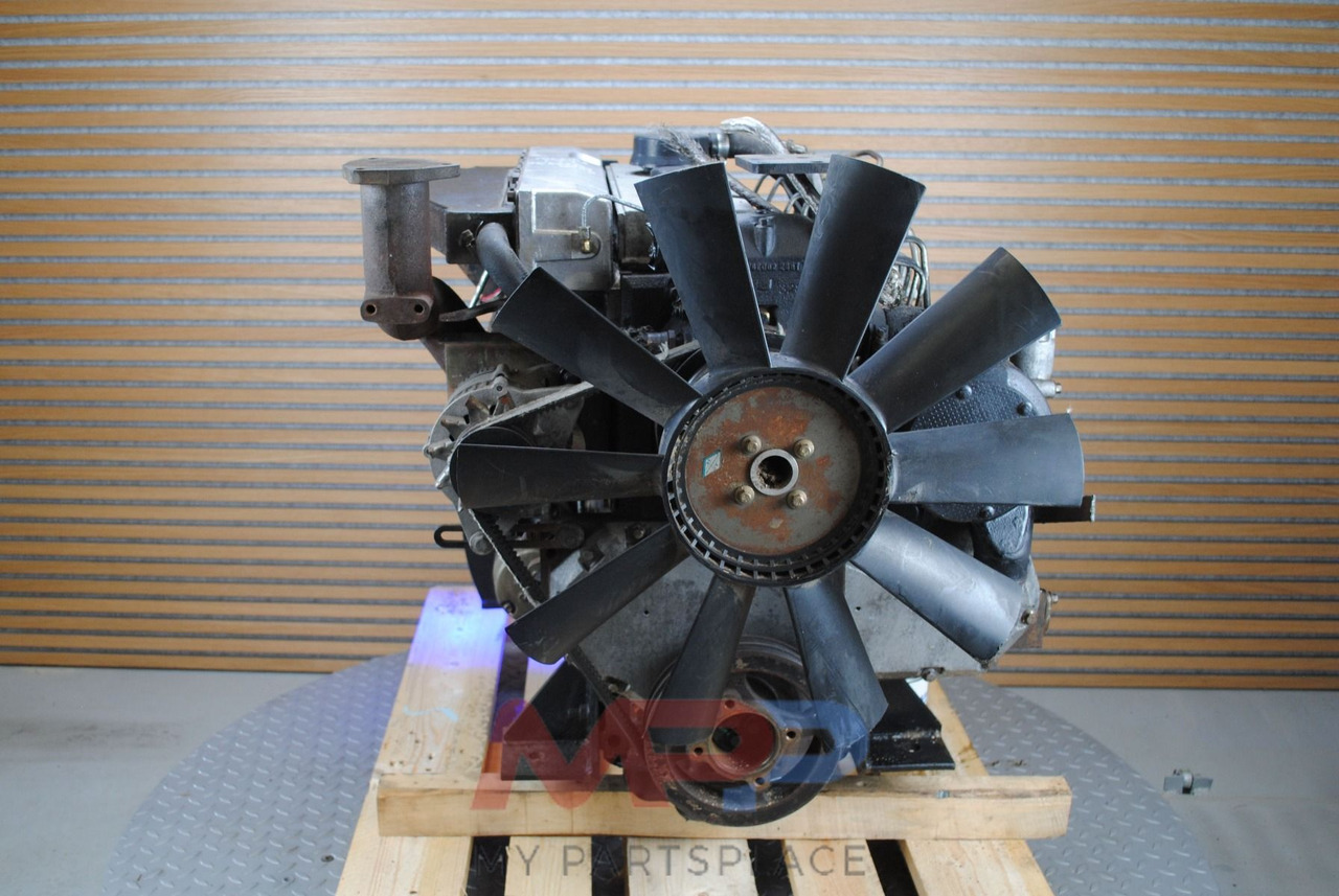 Perkins Perkins 1004 turbo AA-AB 1004.4 - Mesin: gambar 5 Perkins Perkins 1004 turbo AA-AB 1004.4 - Mesin: gambar 5