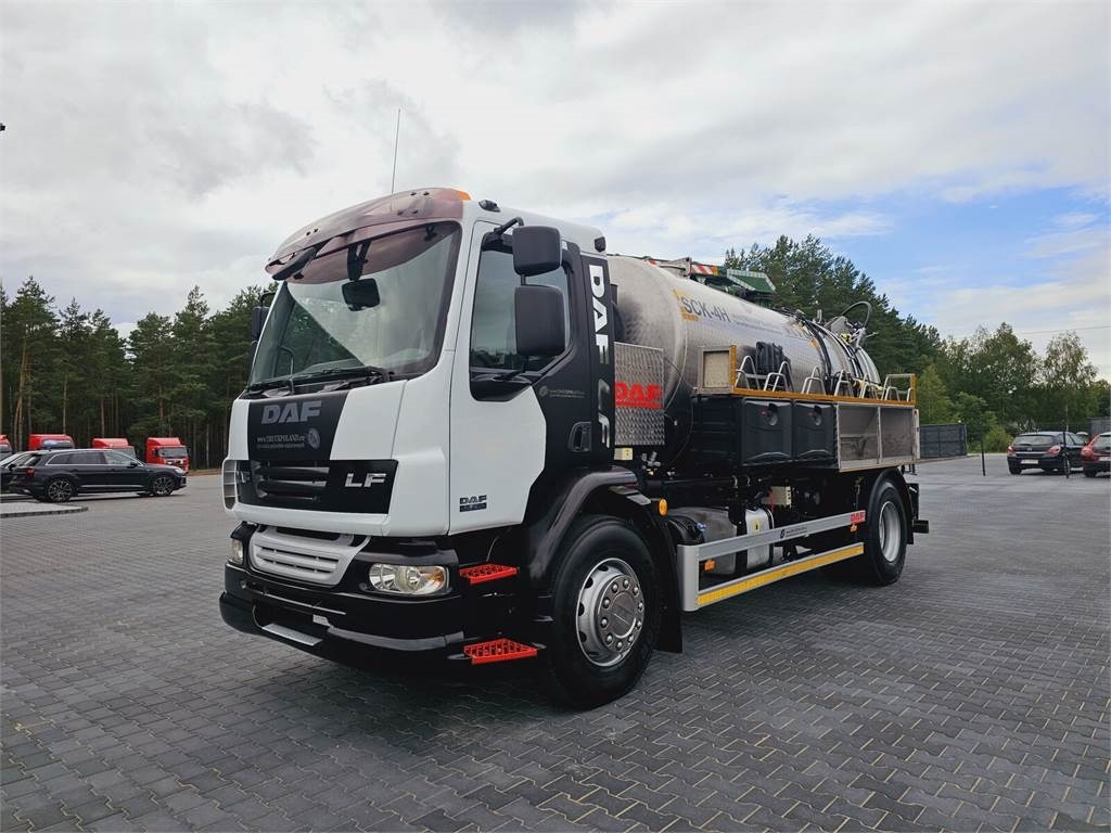 DAF WUKO SCK-4HW for collecting waste liquid separator - Truk vakum: gambar 3 DAF WUKO SCK-4HW for collecting waste liquid separator - Truk vakum: gambar 3