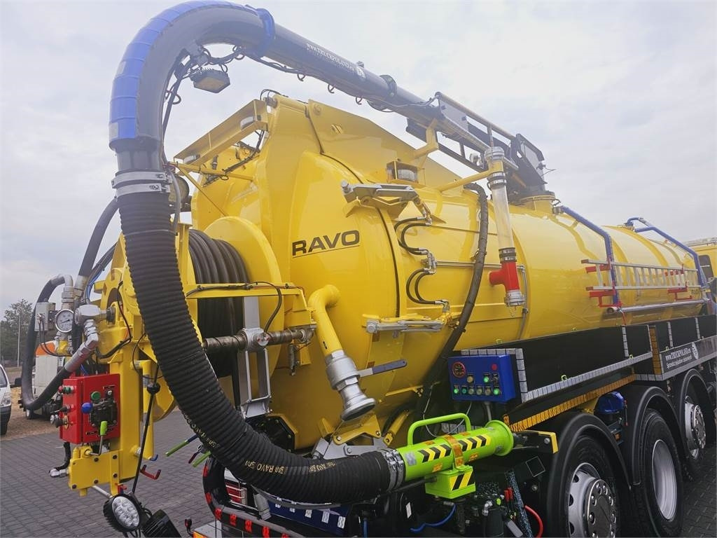Truk vakum Iveco RAVO WUKO FOR CHANNEL CLEANING druck saug kanal: gambar 21
