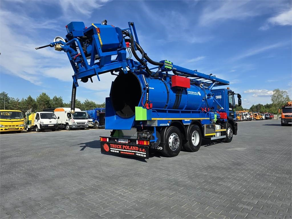 Iveco WUKO MULLER KOMBI FOR CHANNEL CLEANING - Truk vakum: gambar 1 Iveco WUKO MULLER KOMBI FOR CHANNEL CLEANING - Truk vakum: gambar 1