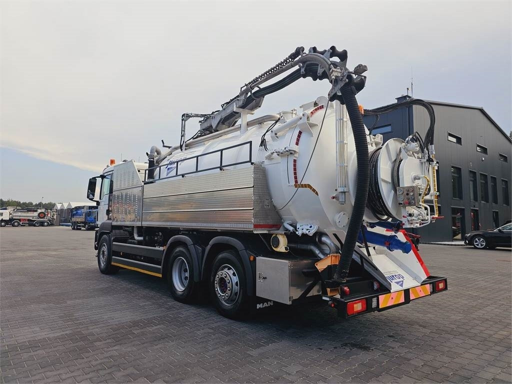 MAN JUROP VJC9 / 5 2010 WUKO for collecting liquid was  - Kendaraan Kota/ Khusus: gambar 5 MAN JUROP VJC9 / 5 2010 WUKO for collecting liquid was  - Kendaraan Kota/ Khusus: gambar 5