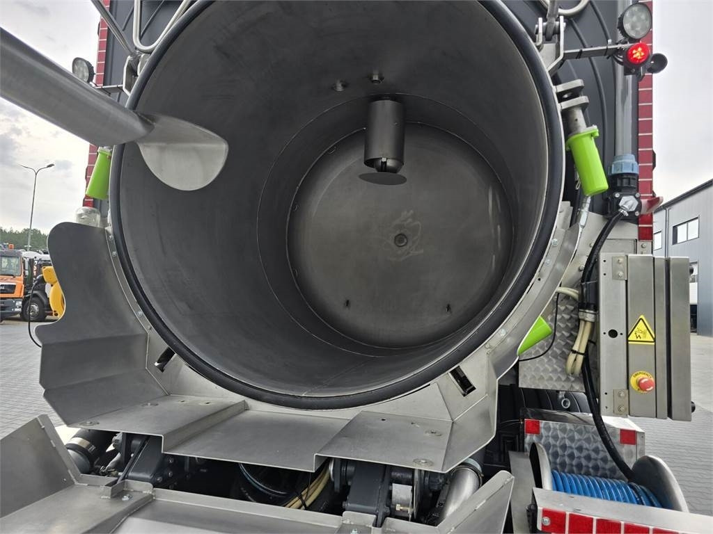 Leasing Scania MORO KAISER WUKO COMBI HOT WATER FOR CLEANING SEWE  Scania MORO KAISER WUKO COMBI HOT WATER FOR CLEANING SEWE: gambar 16