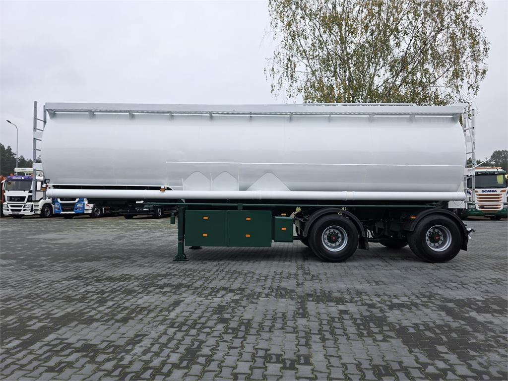 Lambrecht WELGRO fodder, flour, wheat, corn, grain - Semi-trailer tangki: gambar 2 Lambrecht WELGRO fodder, flour, wheat, corn, grain - Semi-trailer tangki: gambar 2