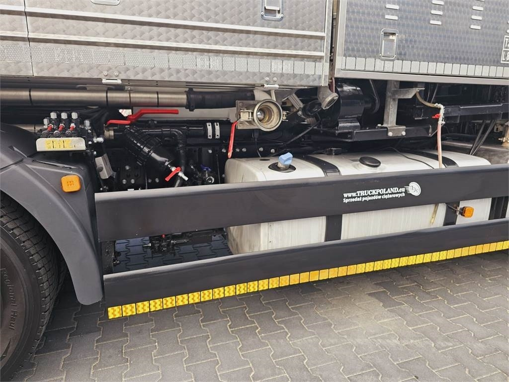 Truk vakum MAN JUROP VJC9 / 5 2010 WUKO for collecting liquid was: gambar 21