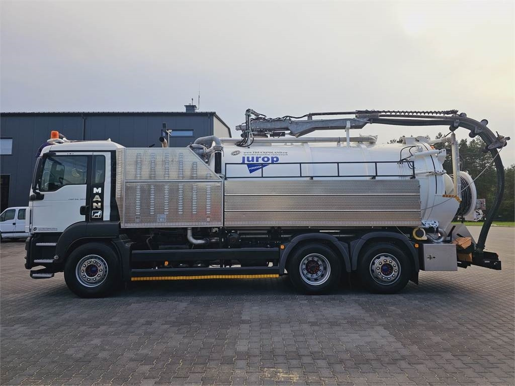 MAN JUROP VJC9 / 5 2010 WUKO for collecting liquid was - Truk vakum: gambar 4 MAN JUROP VJC9 / 5 2010 WUKO for collecting liquid was - Truk vakum: gambar 4