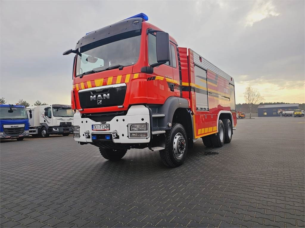 MAN TGS 26.440 6x6 9500 l water + 950 foam Stolarczyk - Truk pemadam kebakaran: gambar 1 MAN TGS 26.440 6x6 9500 l water + 950 foam Stolarczyk - Truk pemadam kebakaran: gambar 1