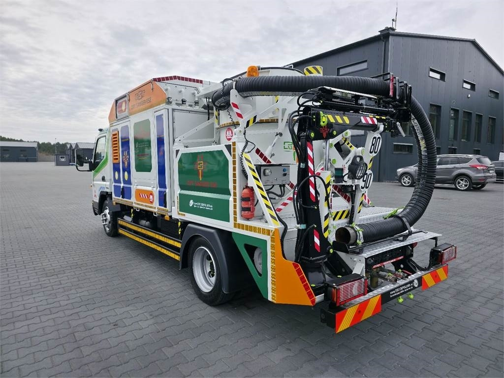 Mitsubishi CANTER odkurzacz koparka ssąca Saugbagger CITY SAU - Truk vakum: gambar 5 Mitsubishi CANTER odkurzacz koparka ssąca Saugbagger CITY SAU - Truk vakum: gambar 5