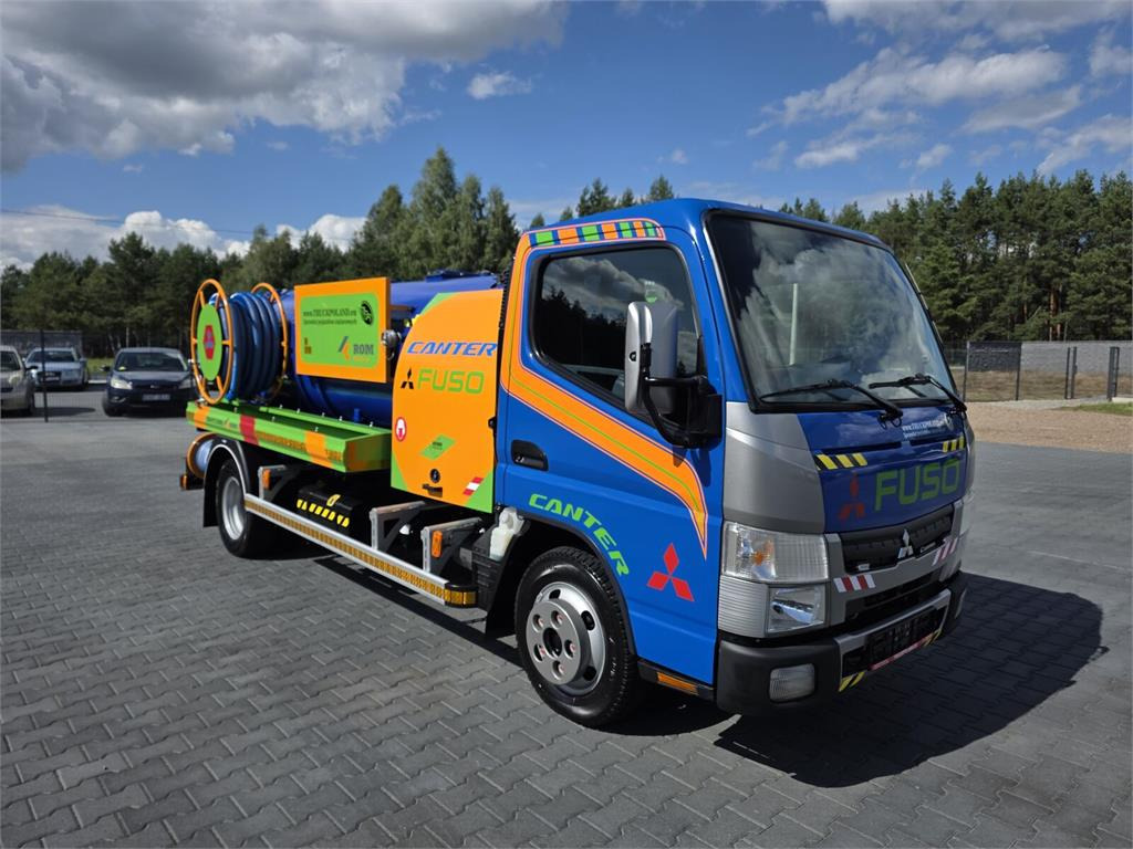 Mitsubishi ROM KOKS SMART COMBI WUKO HOT WATER FOR CLEANING S - Truk vakum: gambar 2 Mitsubishi ROM KOKS SMART COMBI WUKO HOT WATER FOR CLEANING S - Truk vakum: gambar 2