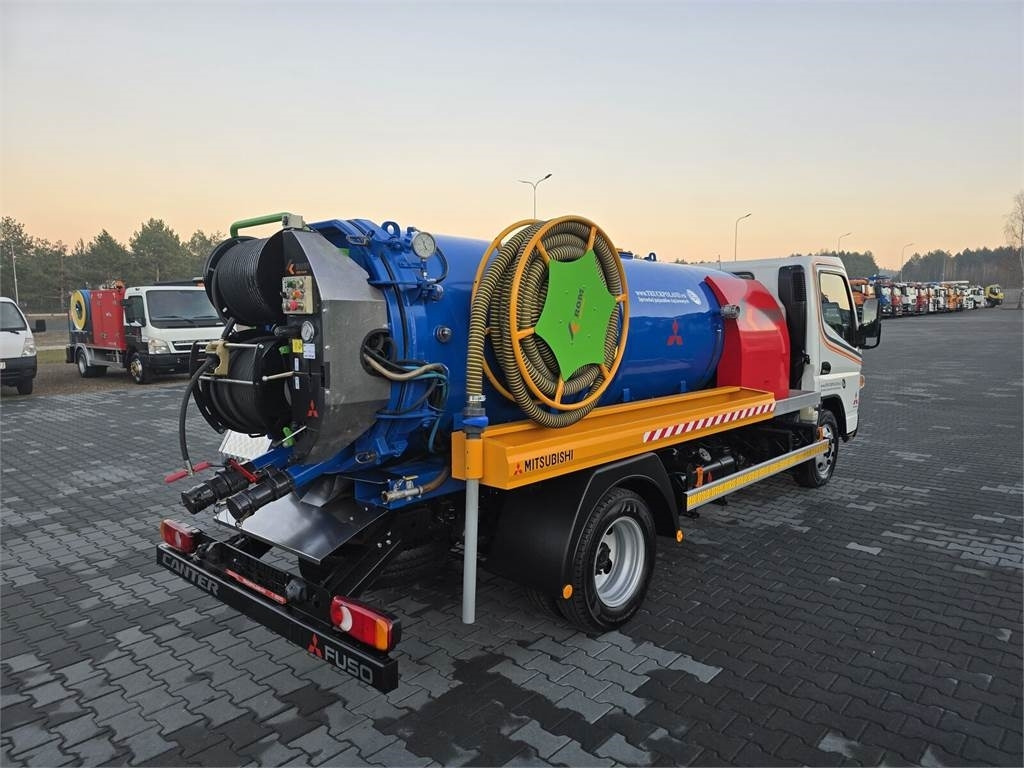 Mitsubishi ROM SMART COMBI WUKO HOT WATER FOR CLEANING SEWAGE - Truk vakum: gambar 1 Mitsubishi ROM SMART COMBI WUKO HOT WATER FOR CLEANING SEWAGE - Truk vakum: gambar 1