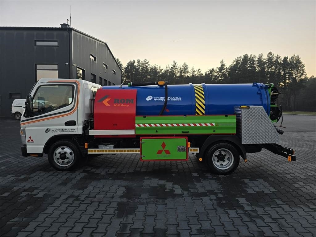 Mitsubishi ROM SMART COMBI WUKO HOT WATER FOR CLEANING SEWAGE - Truk vakum: gambar 4 Mitsubishi ROM SMART COMBI WUKO HOT WATER FOR CLEANING SEWAGE - Truk vakum: gambar 4