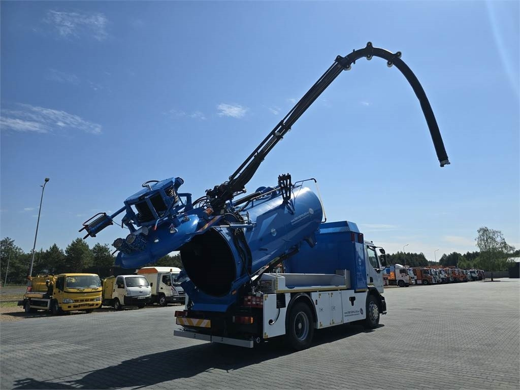 Renault 4x2 WUKO RIVARD for collecting liquid waste - Truk vakum: gambar 1 Renault 4x2 WUKO RIVARD for collecting liquid waste - Truk vakum: gambar 1