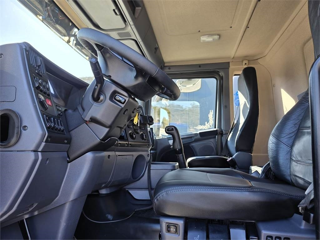 Ekskavator Scania Larsen FlexVac 311 Vacuum suction loader: gambar 32
