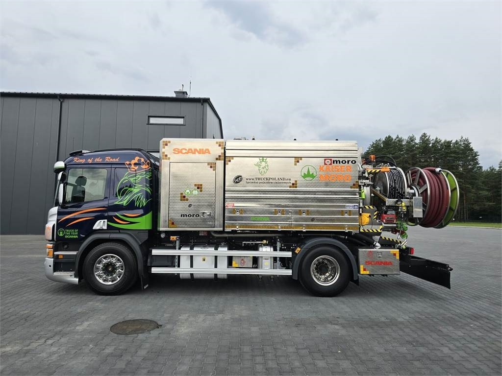 Scania MORO KAISER WUKO COMBI HOT WATER FOR CLEANING SEWE - Truk vakum: gambar 4 Scania MORO KAISER WUKO COMBI HOT WATER FOR CLEANING SEWE - Truk vakum: gambar 4