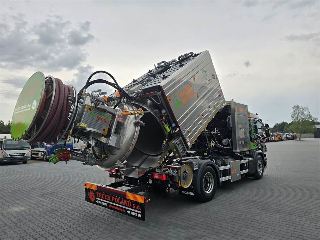 Scania MORO KAISER WUKO COMBI HOT WATER FOR CLEANING SEWE - Truk vakum: gambar 1 Scania MORO KAISER WUKO COMBI HOT WATER FOR CLEANING SEWE - Truk vakum: gambar 1