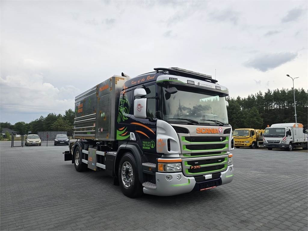 Scania MORO KAISER WUKO COMBI HOT WATER FOR CLEANING SEWE - Truk vakum: gambar 2 Scania MORO KAISER WUKO COMBI HOT WATER FOR CLEANING SEWE - Truk vakum: gambar 2