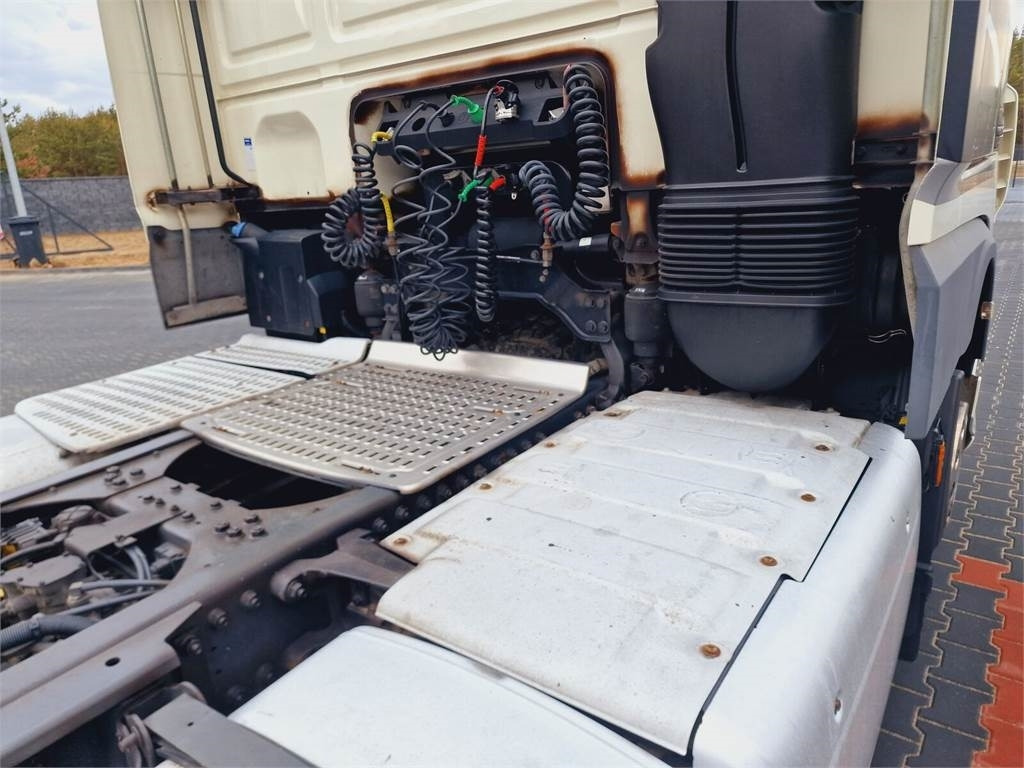 Tractor head DAF XF 106 460: gambar 19