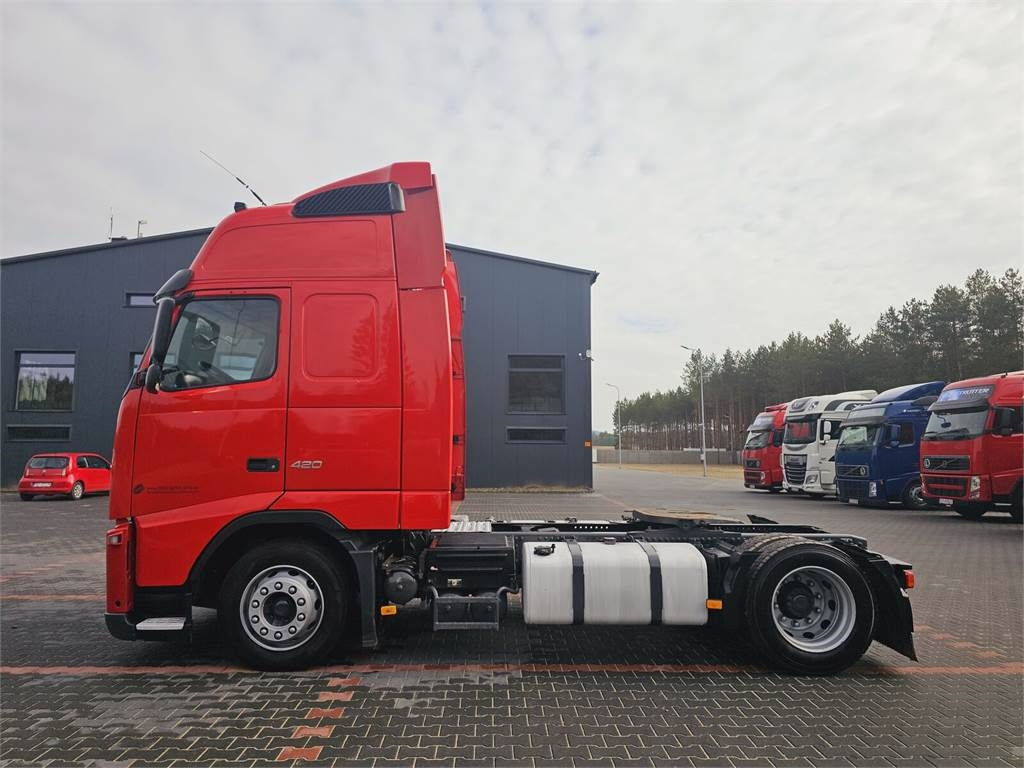 Volvo FH13 XXL EURO 5 2011 + KRONE MEGA RAISE - Tractor head: gambar 5 Volvo FH13 XXL EURO 5 2011 + KRONE MEGA RAISE - Tractor head: gambar 5