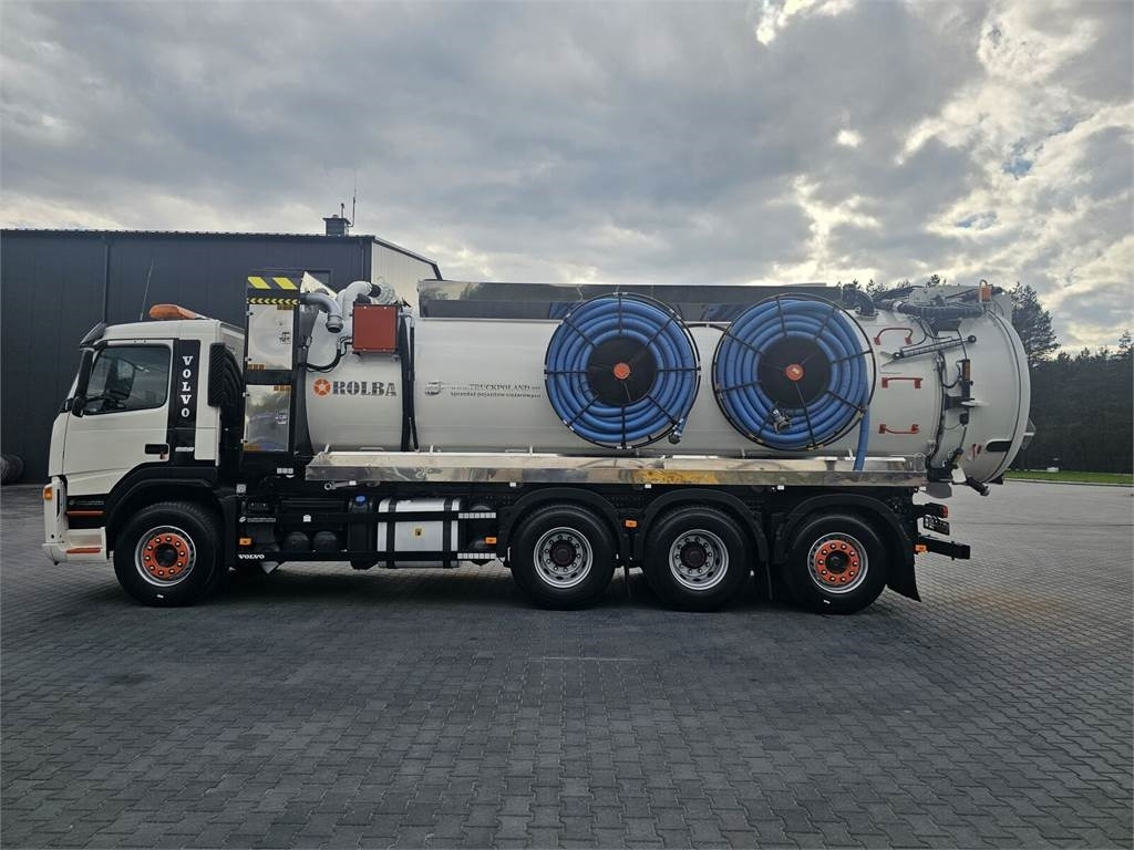 Volvo WUKO ADR ROLBA FOR CLEANING CHANNELS COMBI - Truk vakum: gambar 5 Volvo WUKO ADR ROLBA FOR CLEANING CHANNELS COMBI - Truk vakum: gambar 5