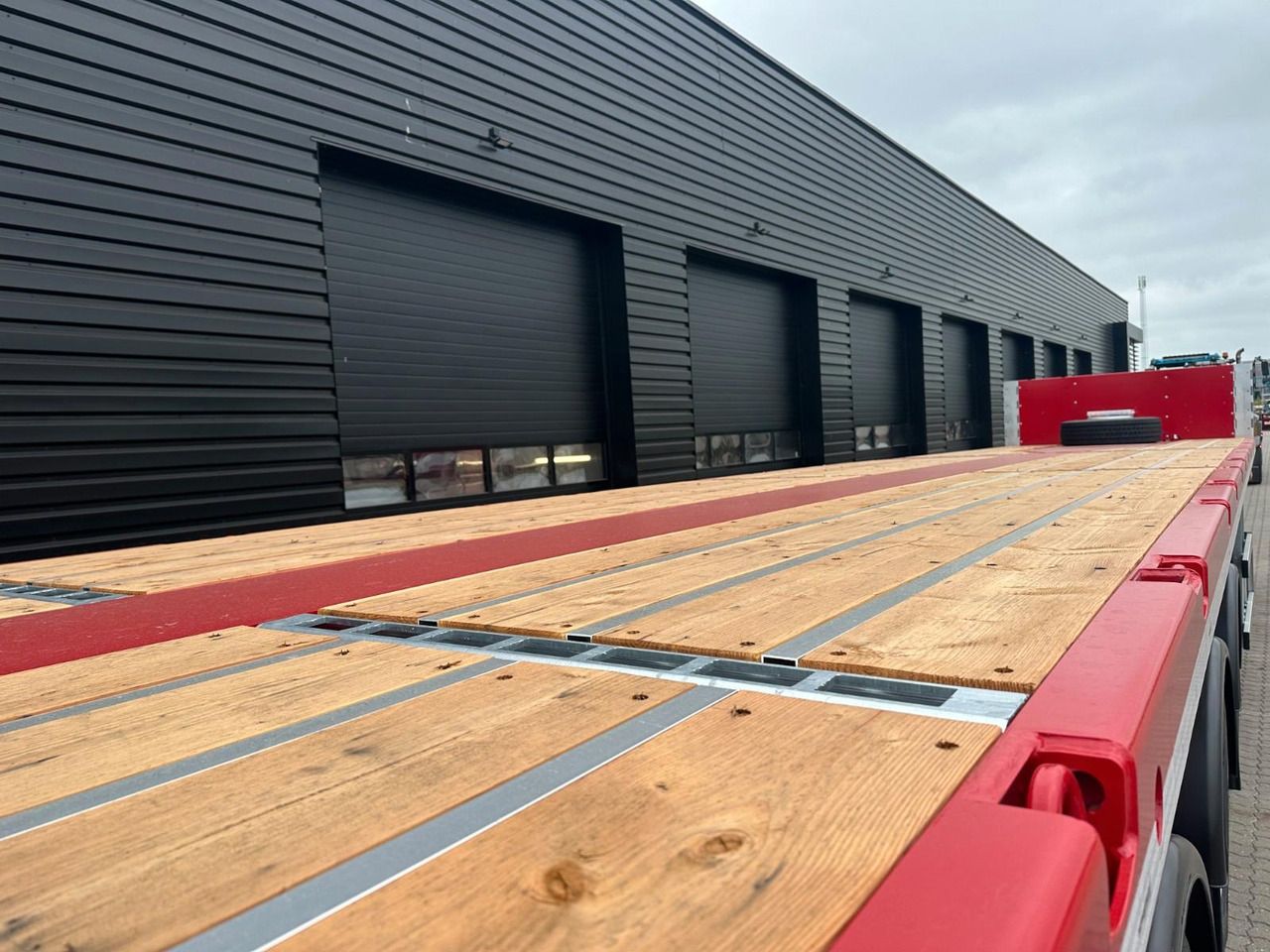 Faymonville 4 achs Telemax AAA / 36.000 mm - Semi-trailer low bed: gambar 4 Faymonville 4 achs Telemax AAA / 36.000 mm - Semi-trailer low bed: gambar 4