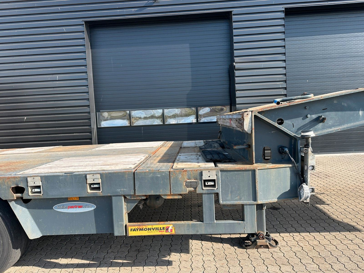 Faymonville 5 achs tieflader / ausziehbar / rampen - Semi-trailer low bed: gambar 4 Faymonville 5 achs tieflader / ausziehbar / rampen - Semi-trailer low bed: gambar 4