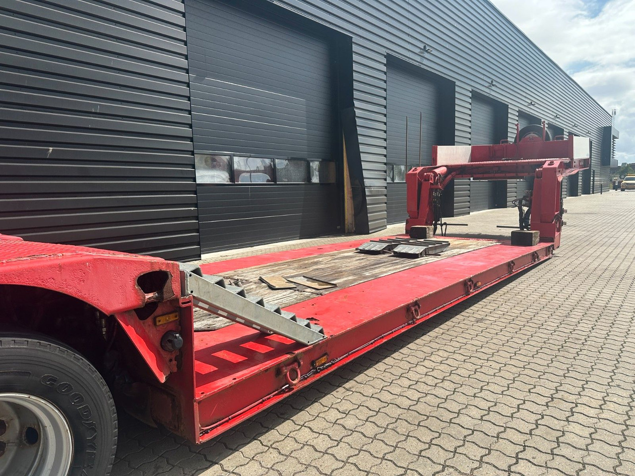 Faymonville Megamax 2 achs. tiefbett - Semi-trailer low bed: gambar 3 Faymonville Megamax 2 achs. tiefbett - Semi-trailer low bed: gambar 3
