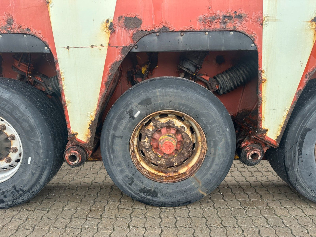 Faymonville Prefamax 3 achs inndenlader - Semi-trailer low bed: gambar 5 Faymonville Prefamax 3 achs inndenlader - Semi-trailer low bed: gambar 5