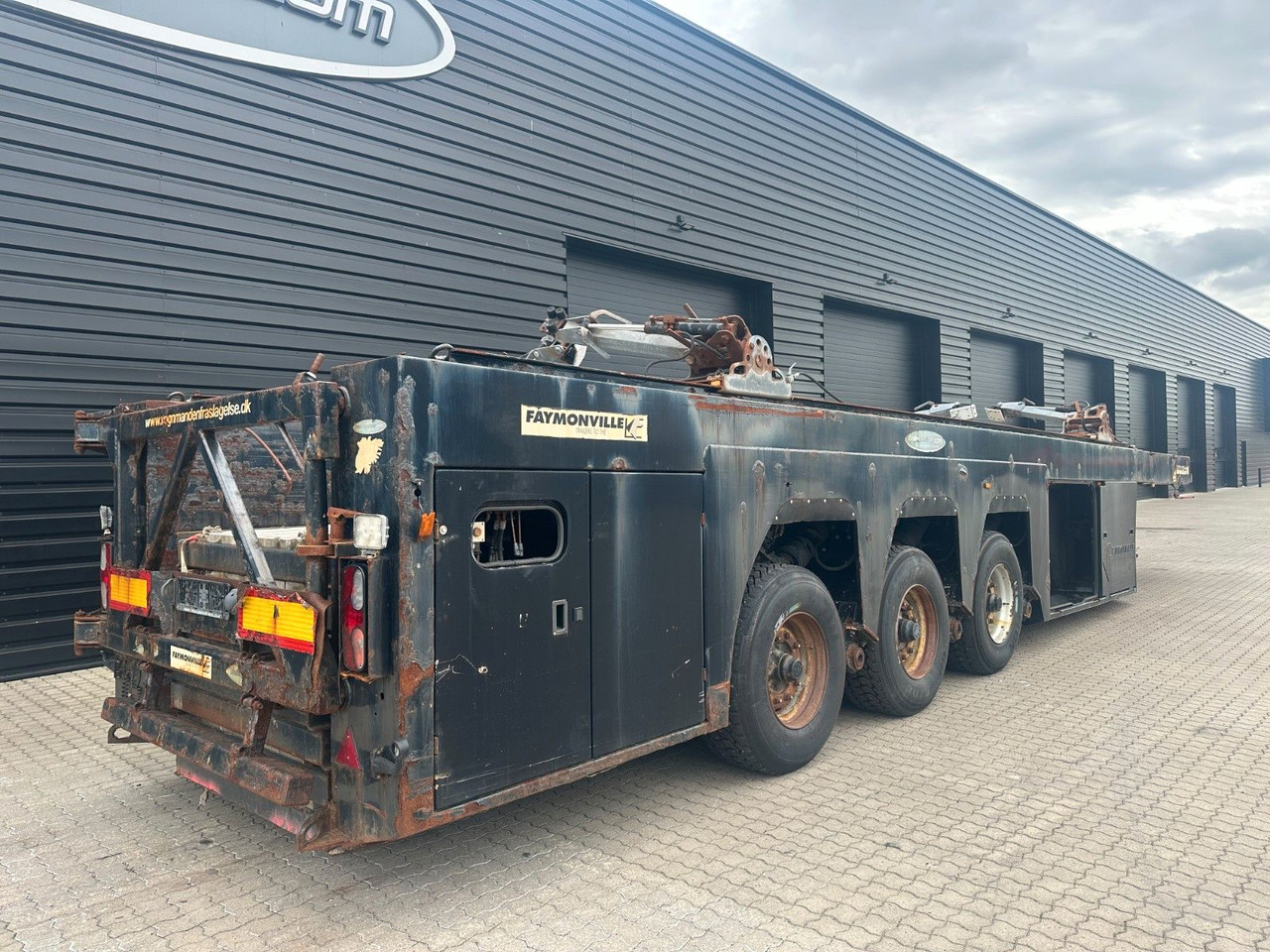 Faymonville Prefamax 3 achs innenlader - Semi-trailer low bed: gambar 2 Faymonville Prefamax 3 achs innenlader - Semi-trailer low bed: gambar 2