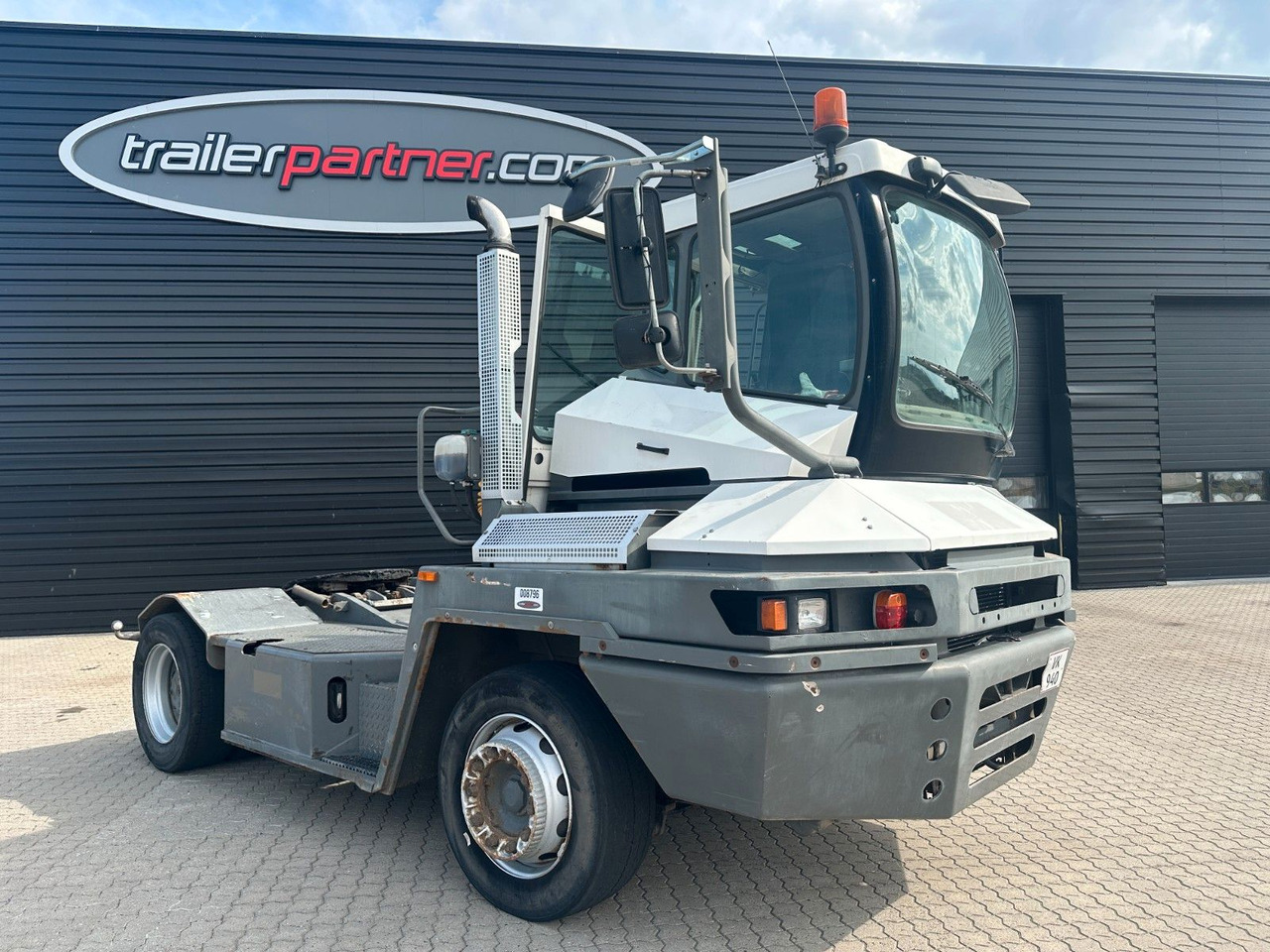 Terberg TT222 - Traktor terminal: gambar 1 Terberg TT222 - Traktor terminal: gambar 1
