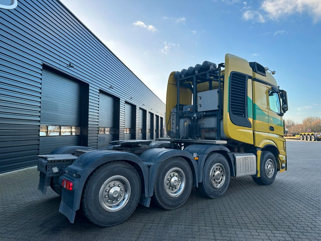 Mercedes-Benz 4163 8x4 / 180.000 kg - Tractor head: gambar 3 Mercedes-Benz 4163 8x4 / 180.000 kg - Tractor head: gambar 3