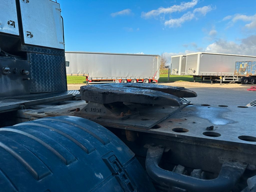 Scania R620 8x4 Scania R620 8x4 - Tractor head: gambar 5 Scania R620 8x4 Scania R620 8x4 - Tractor head: gambar 5