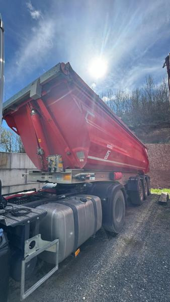 Benalu C3910C2AB - Semi-trailer jungkit: gambar 1 Benalu C3910C2AB - Semi-trailer jungkit: gambar 1