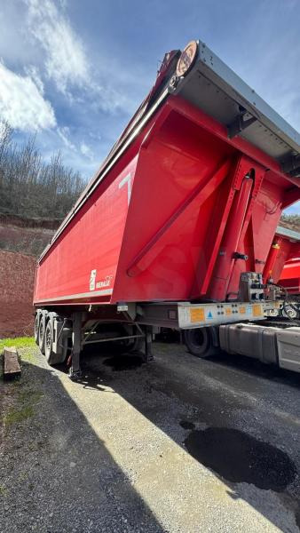 Benalu C3910CK2 - Semi-trailer jungkit: gambar 1 Benalu C3910CK2 - Semi-trailer jungkit: gambar 1
