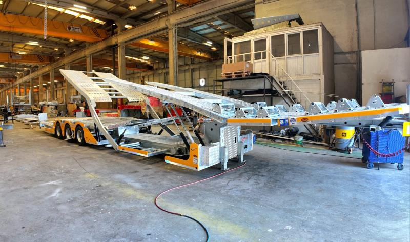 Eroglu 3 Axle Trucks Carriers - Semi-trailer autotransporter: gambar 4 Eroglu 3 Axle Trucks Carriers - Semi-trailer autotransporter: gambar 4